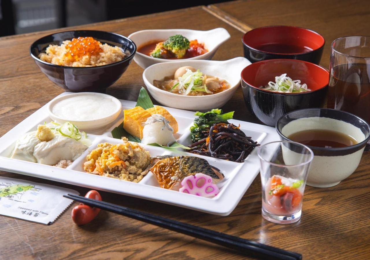 Apa Hotel Sendai Eki Itsutsubashi Buitenkant foto