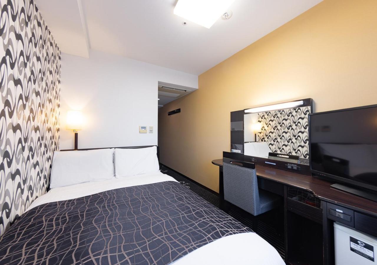 Apa Hotel Sendai Eki Itsutsubashi Buitenkant foto
