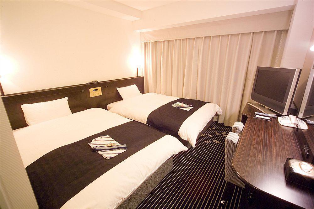 Apa Hotel Sendai Eki Itsutsubashi Buitenkant foto